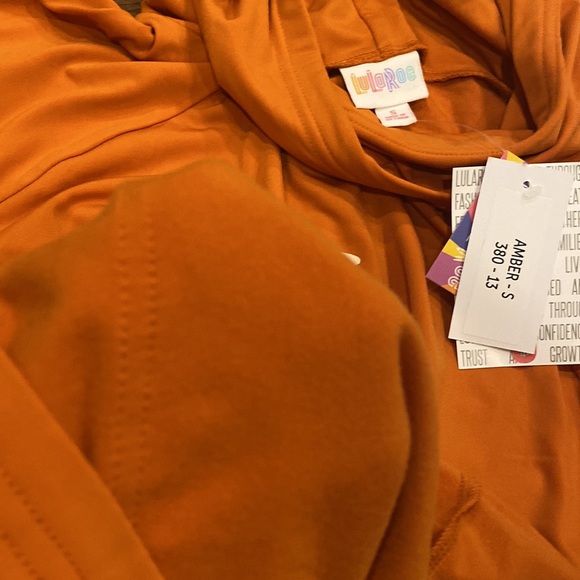 NWT LuLaRoe Amber size S - Picture 7 of 7